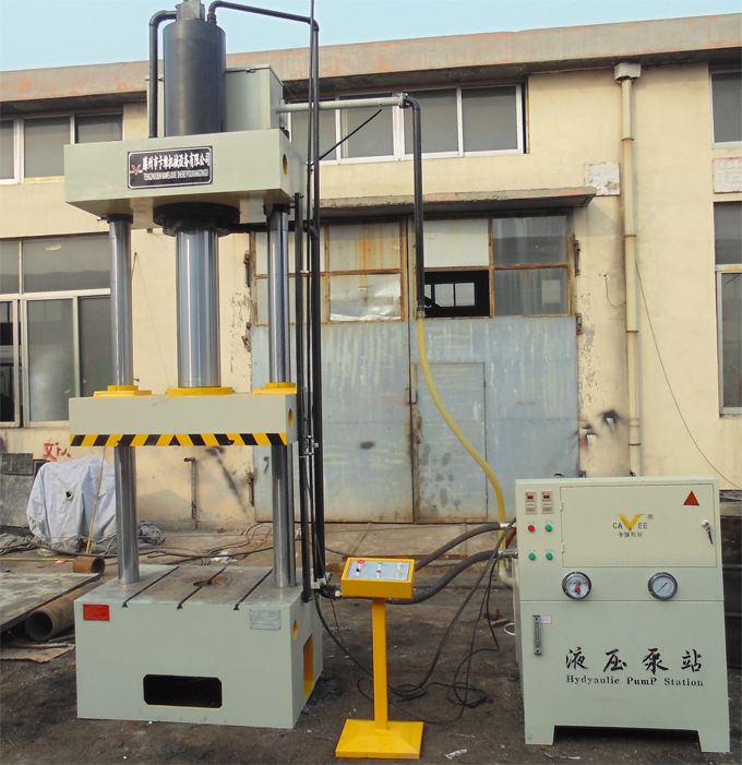 200吨双柱液压机