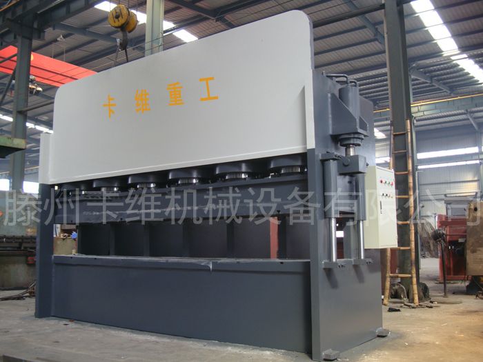 1800吨门框压花机